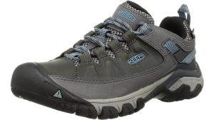 durable waterproof hiking shoe